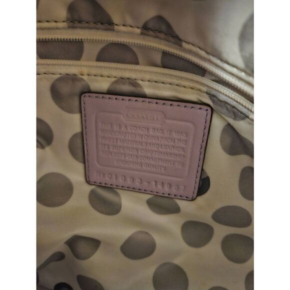 Coach, Julia Pebbled lilac, leather tote. #01093-14967 - Picture 6 of 7